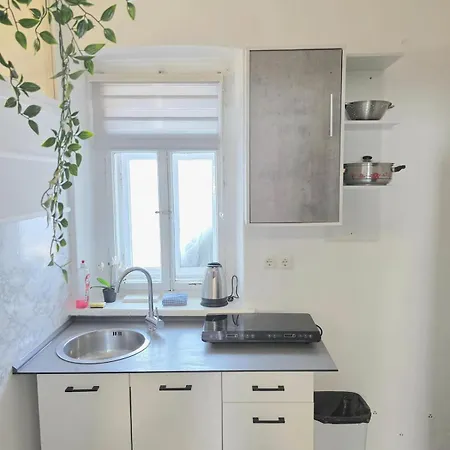 Bright Cozy - Free Parking Appartamento Lubiana